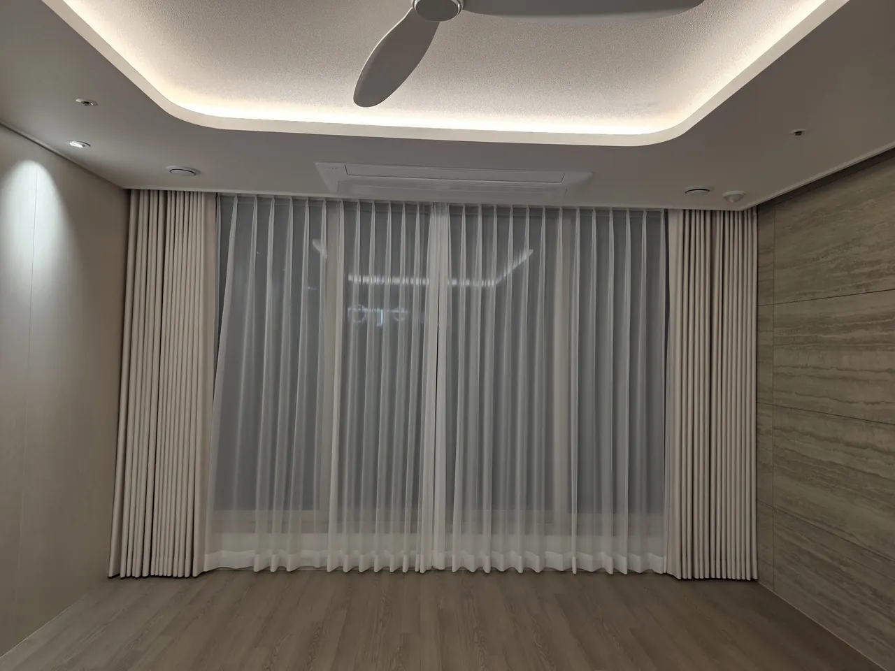율현동 생활 방수 우드 블라인드